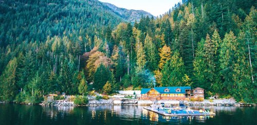 Kanada Reise - Klahoose Wilderness Resort von außen